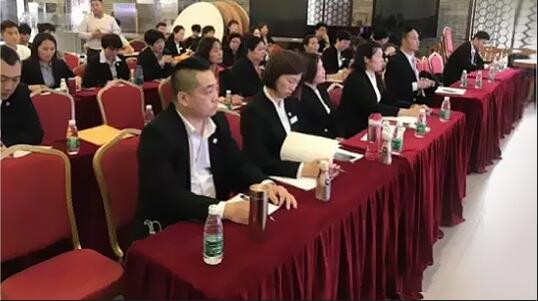 创新驱动 提质发展开创新时代饮食集团发展新局面